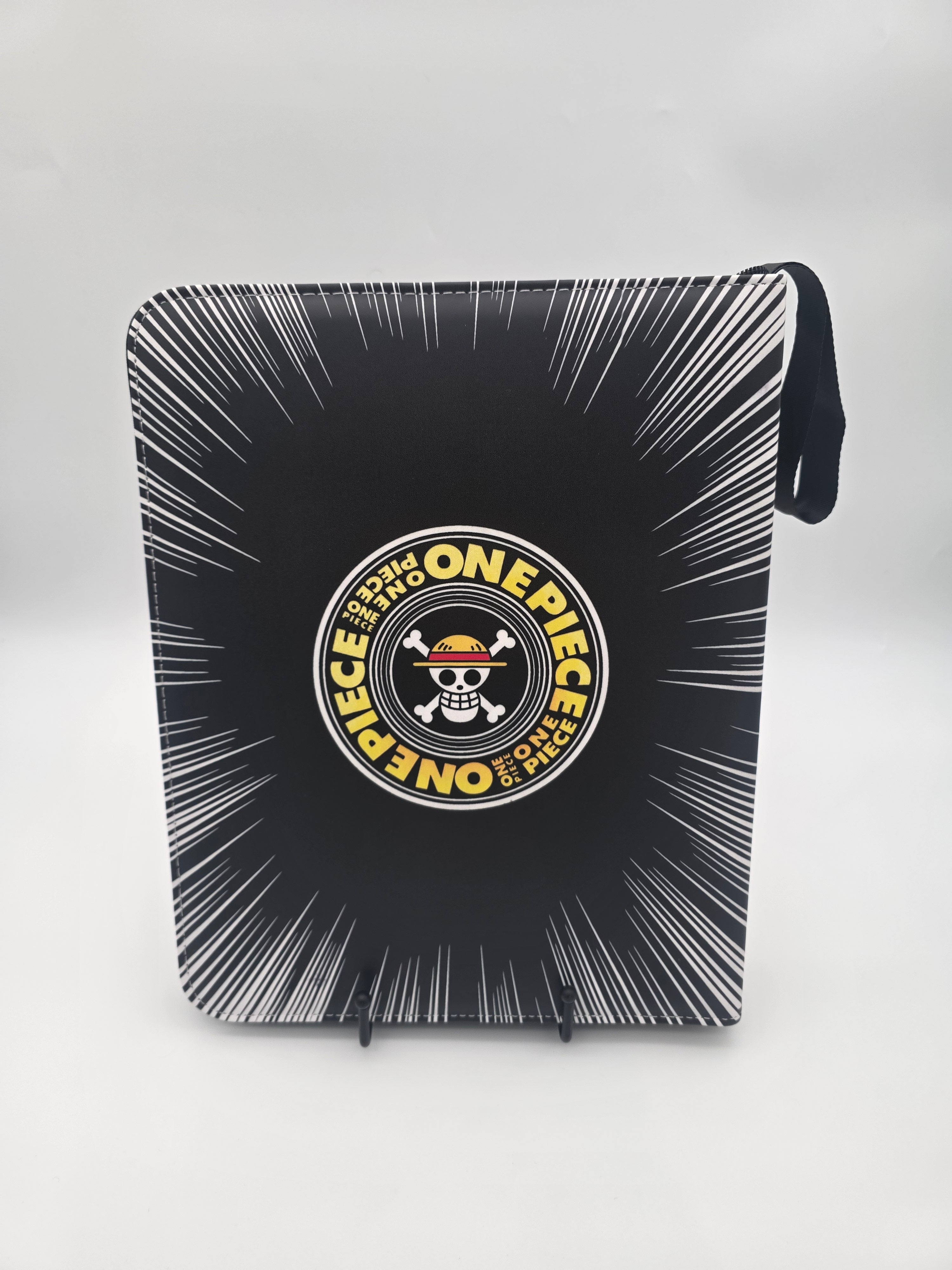 Luffy and Straw Hat Crew 9-Pocket Binders