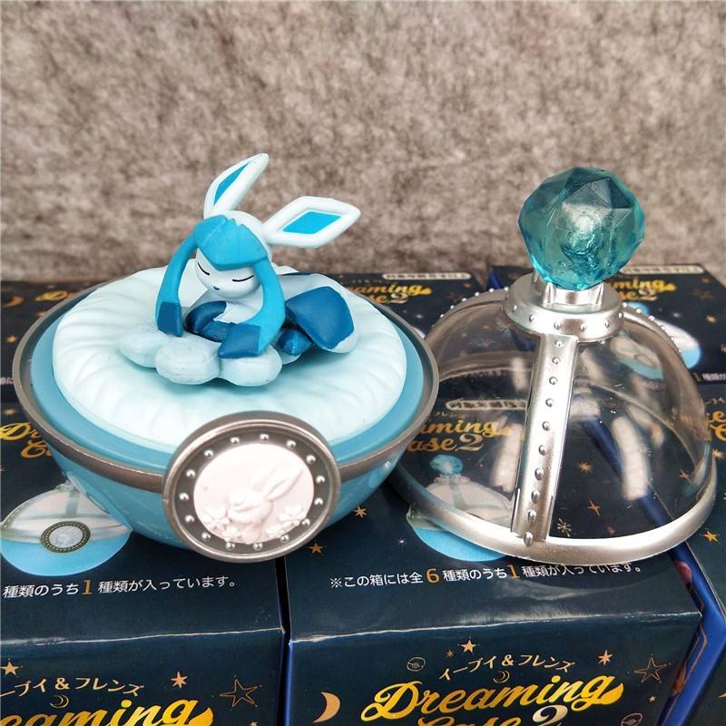 Sleeping Eevee Evolutions with Dream Case