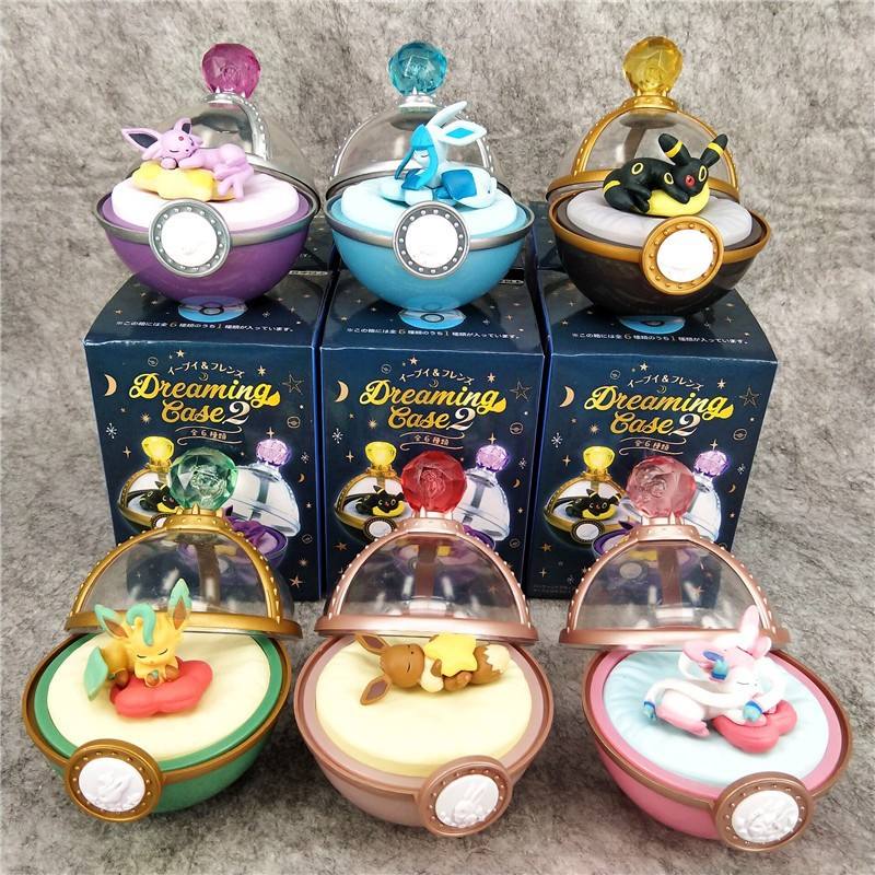 Sleeping Eevee Evolutions with Dream Case