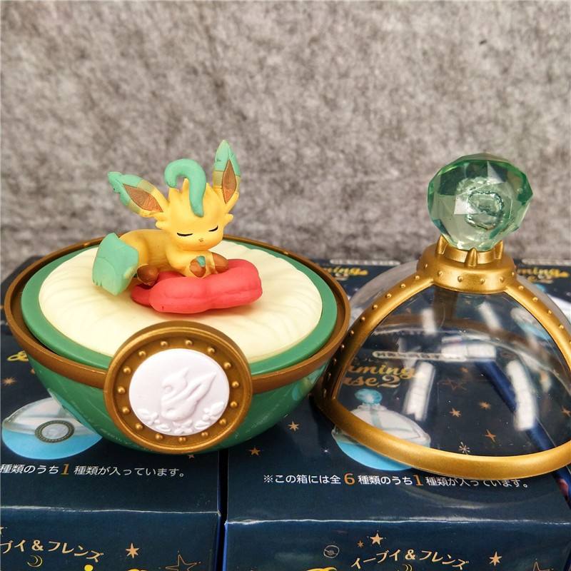 Sleeping Eevee Evolutions with Dream Case
